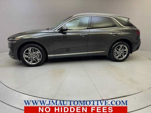 Used 2023 Genesis GV70 2.5T w/ Select Package AWD/4WD image 2