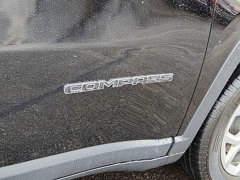Certified 2025 Jeep Compass Latitude AWD/4WD image 32