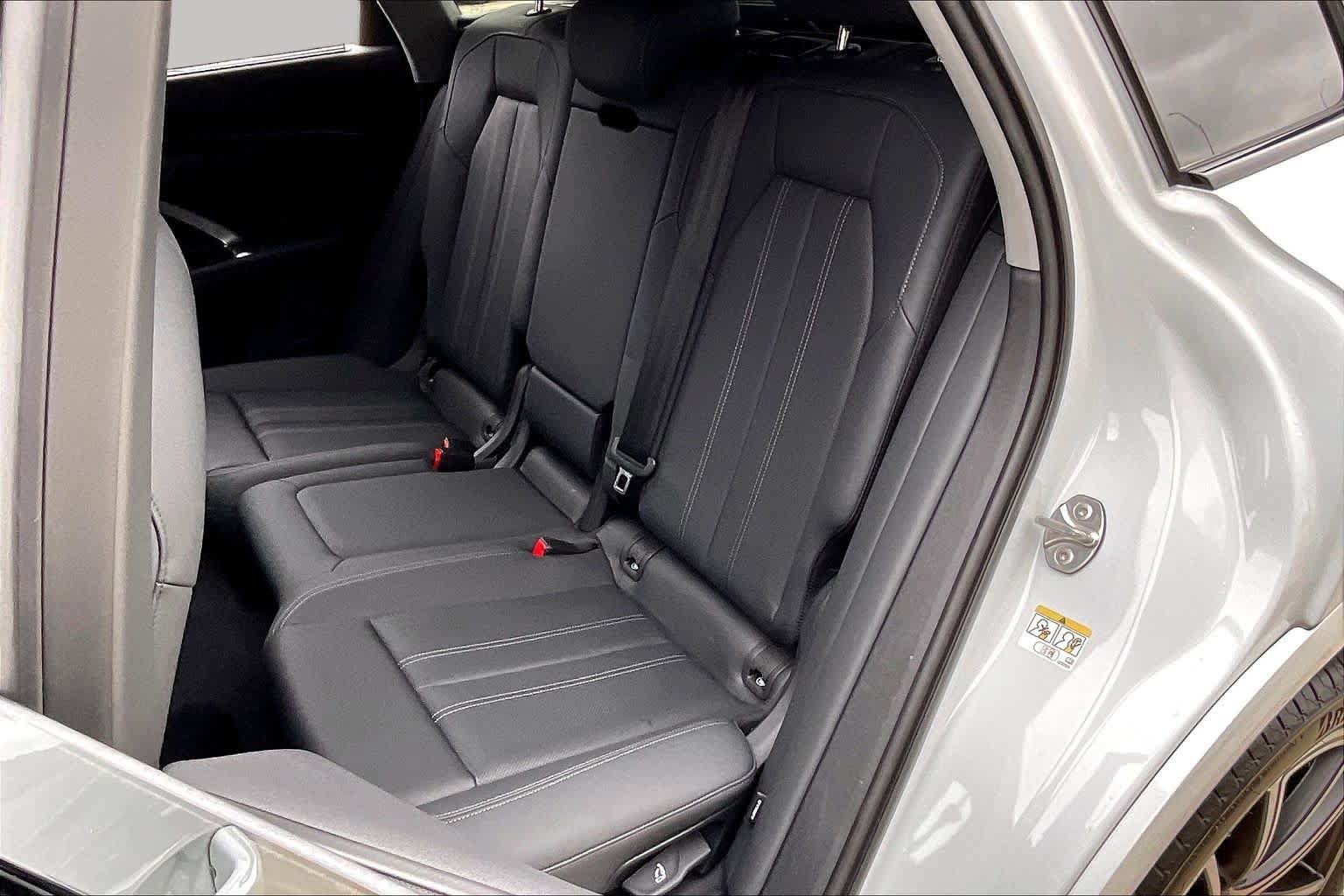 Used 2026 Audi Q5 Premium Plus w/ Premium Plus AWD/4WD image 21