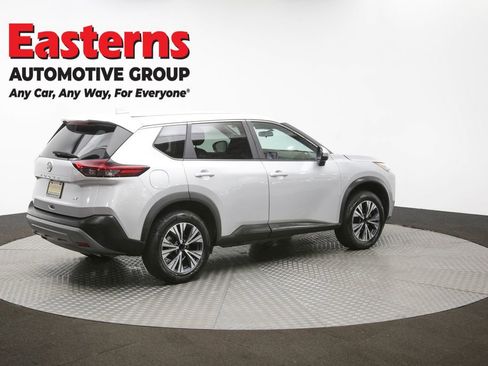 Used 2023 Nissan Rogue SV image 40