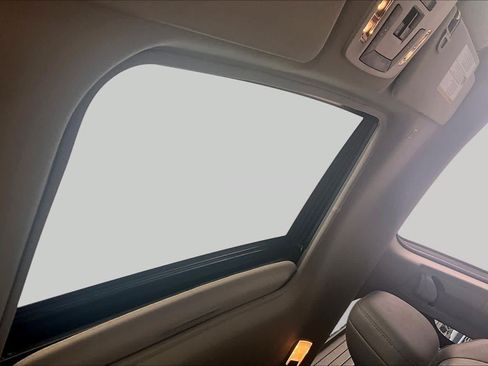 Certified 2023 Toyota Sienna XLE AWD/4WD image 14