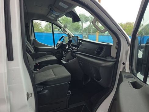 Used 2023 Ford Transit 350 XLT image 9