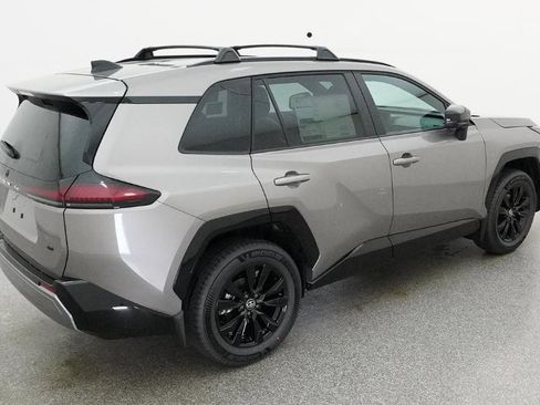 Used 2026 Toyota RAV4 SE FWD image 12