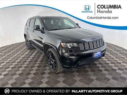 Used 2022 Jeep Grand Cherokee Laredo X AWD/4WD image 1