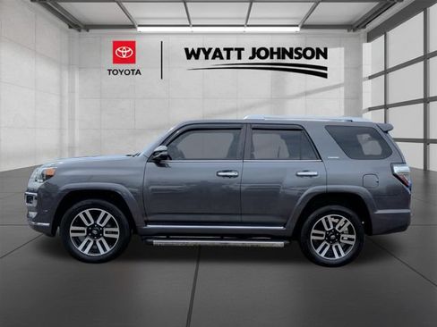 Used 2018 Toyota 4Runner Limited AWD/4WD image 2
