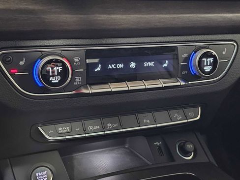 Used 2023 Audi Q5 2.0T Premium w/ Convenience Package image 31