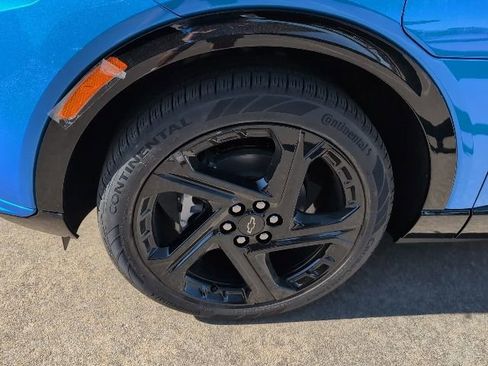 New 2026 Chevrolet Equinox EV RS image 3