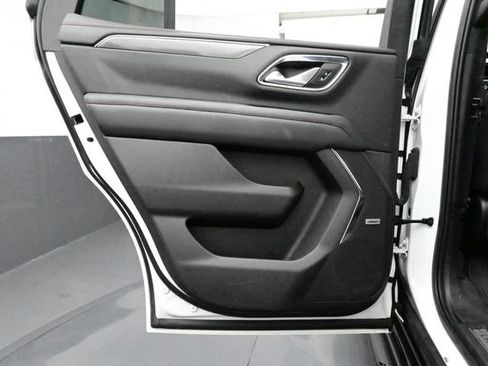 Used 2022 Chevrolet Tahoe RST w/ Luxury Package AWD/4WD image 12
