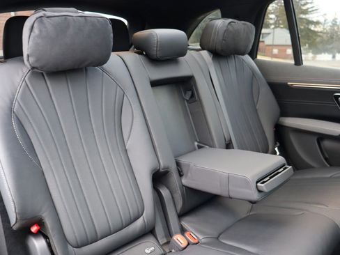 Used 2025 Mercedes-Benz EQS 450+ 4MATIC SUV w/ Winter Package image 19