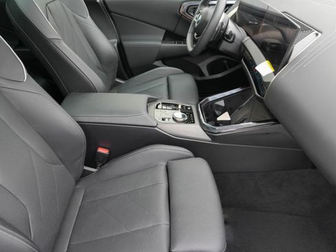 Used 2025 BMW X3 xDrive30i image 11