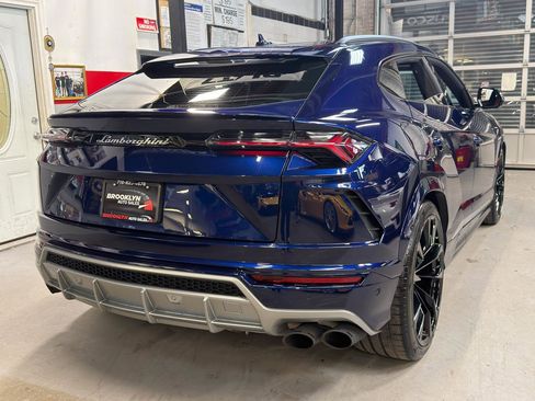 Used 2019 Lamborghini Urus image 6