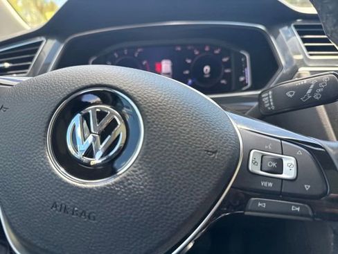 Used 2019 Volkswagen Tiguan SEL Premium AWD/4WD image 25