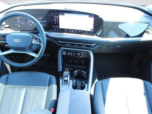 Used 2025 Audi Q5 Premium w/ Convenience Package AWD/4WD image 19