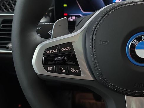 New 2026 BMW X5 xDrive50e w/ Executive Package image 17