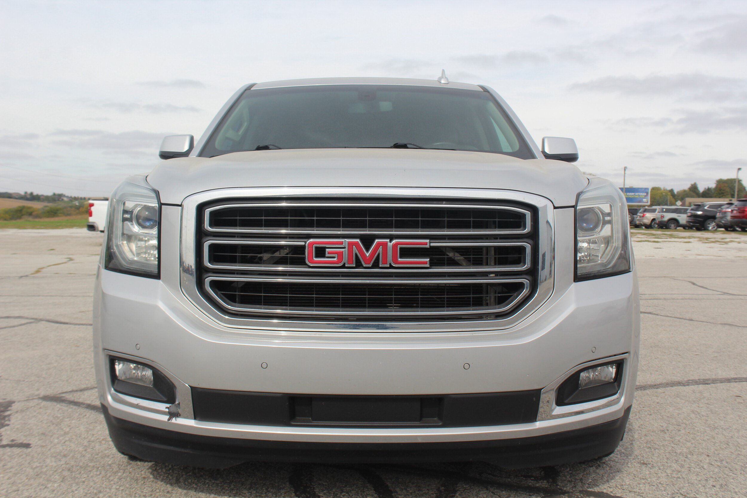 Used 2016 GMC Yukon XL SLE AWD/4WD image 6