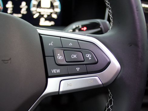 New 2026 Volkswagen Tiguan S AWD/4WD image 17