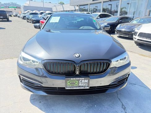 Used 2019 BMW 530e w/ Convenience Package image 4