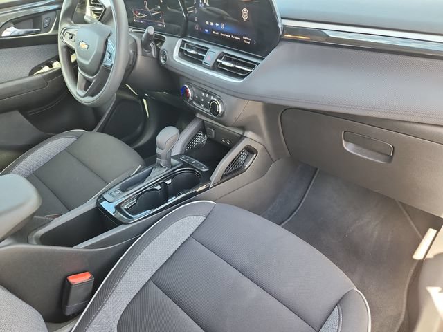 Used 2026 Chevrolet TrailBlazer LS AWD/4WD image 22