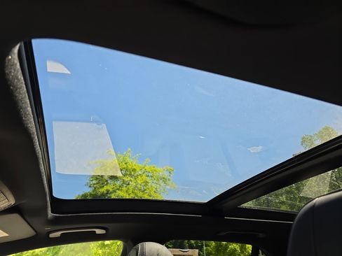 Used 2025 Mercedes-Benz GLE 53 AMG 4MATIC image 29