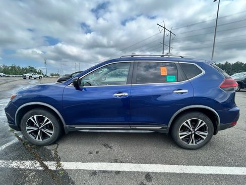Used 2018 Nissan Rogue SL w/ Premium Package AWD/4WD image 4