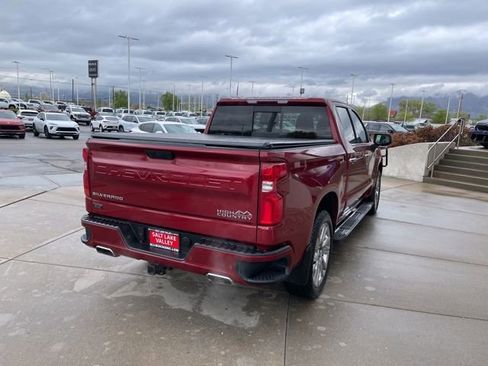 Used 2019 Chevrolet Silverado 1500 High Country w/ High Country Premium Package image 6