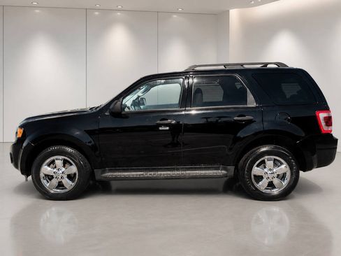 Used 2010 Ford Escape XLT FWD image 2