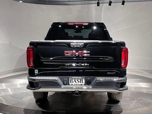 Used 2026 GMC Sierra 1500 SLT image 12