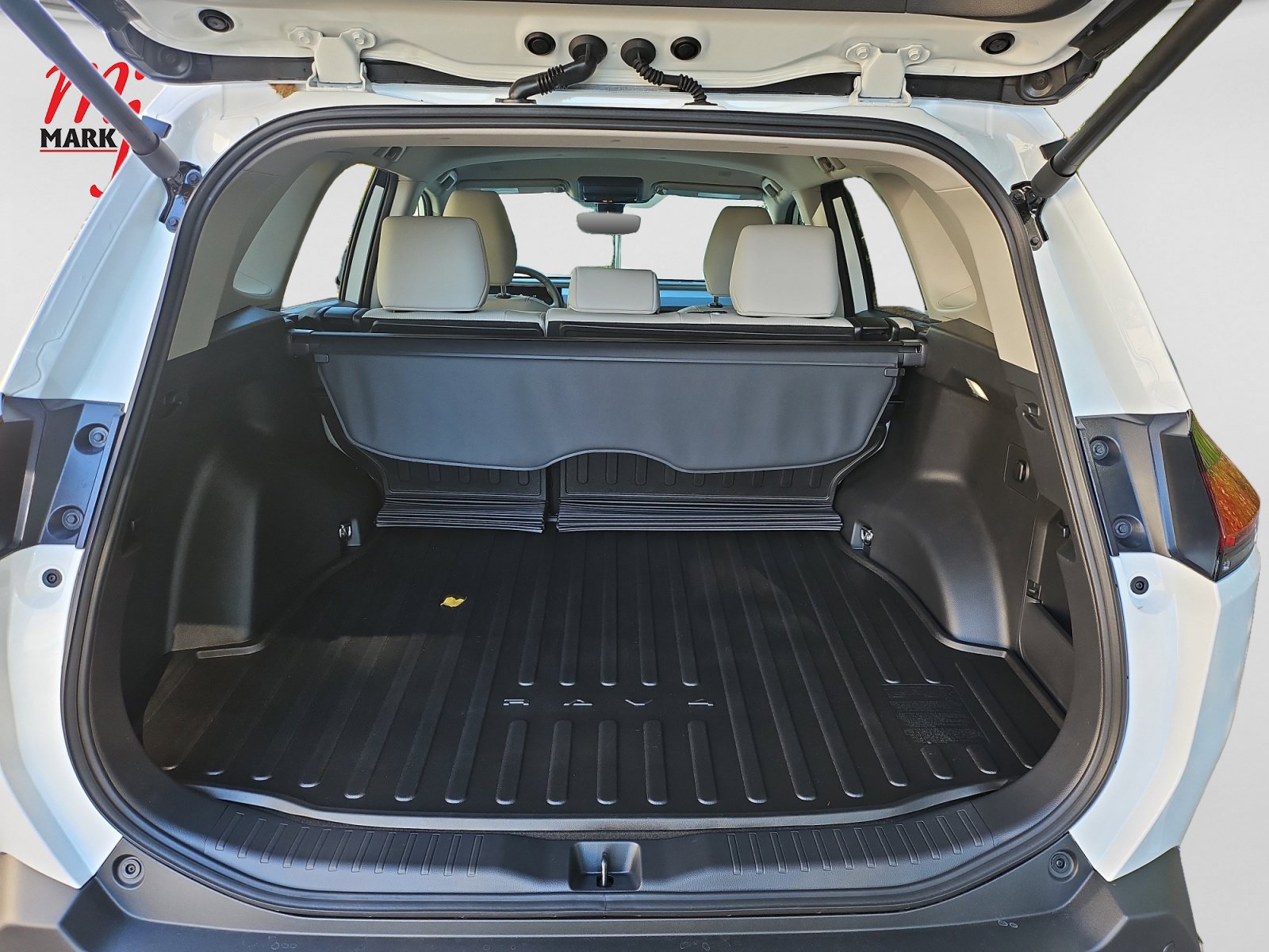 Used 2026 Toyota RAV4 XLE Premium w/ Weather Package FWD image 17