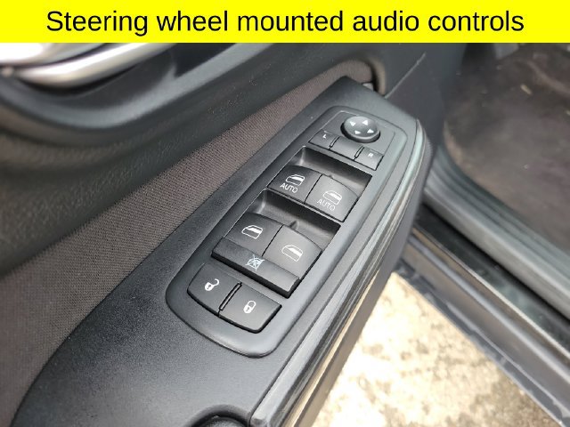 Used 2017 Jeep Cherokee Latitude AWD/4WD image 22