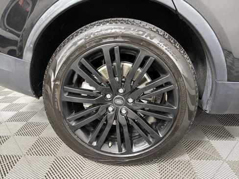 Used 2017 Land Rover Discovery HSE AWD/4WD image 15