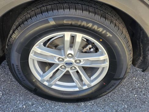 Used 2020 Ford Explorer XLT w/ Class III Trailer Tow Package image 41