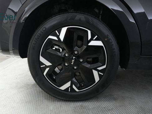 Used 2024 Kia Niro Wind w/ Wind Preserve Package FWD image 22