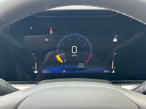 New 2026 Chevrolet Trax LT w/ Sunroof Package image 24