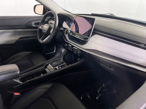 Used 2022 Jeep Compass Latitude image 26