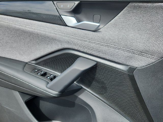 New 2026 Volkswagen Tiguan S AWD/4WD image 6