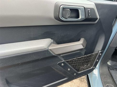 Used 2023 Ford Bronco Black Diamond image 12