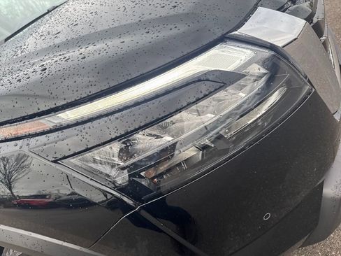 Used 2025 Nissan Pathfinder Platinum w/ Cargo Package image 38