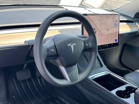 Used 2023 Tesla Model 3 Standard Range RWD image 16