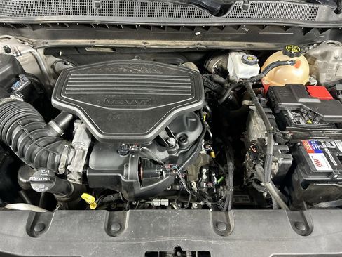 Used 2021 Chevrolet Blazer RS image 11