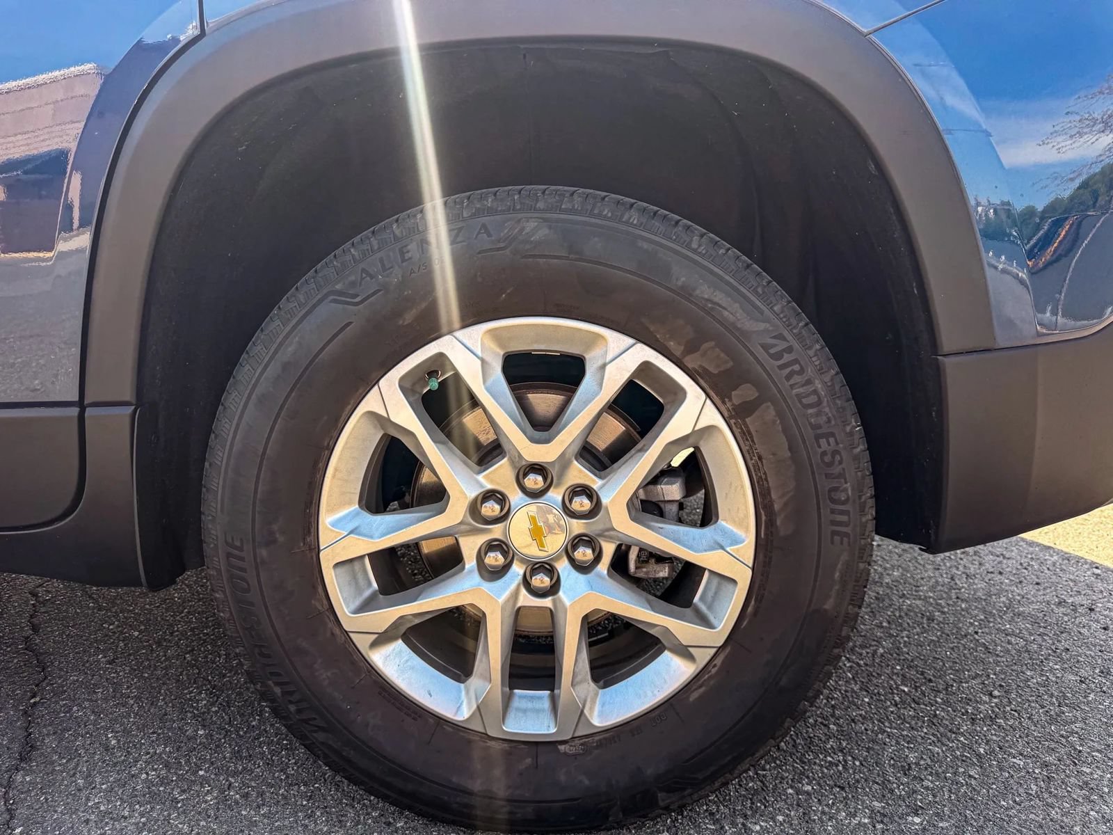 Used 2022 Chevrolet Traverse LS FWD image 36