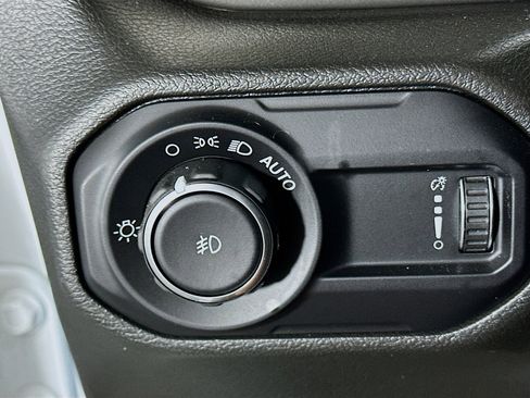 Used 2023 Jeep Wrangler Sport S image 17