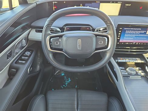 Certified 2024 Lincoln Nautilus Reserve w/ Equipment Group 203A image 12