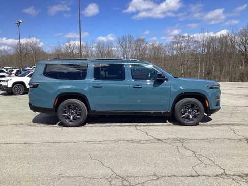 New 2026 Jeep Grand Wagoneer L Limited AWD/4WD image 8