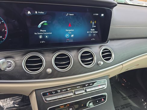 Certified 2022 Mercedes-Benz E 450 E 450 image 20