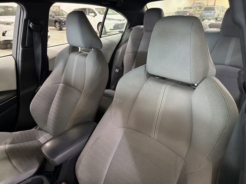 Used 2023 Toyota Corolla SE image 5