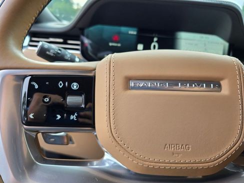Used 2025 Land Rover Range Rover Long Wheelbase Autobiography AWD/4WD image 21