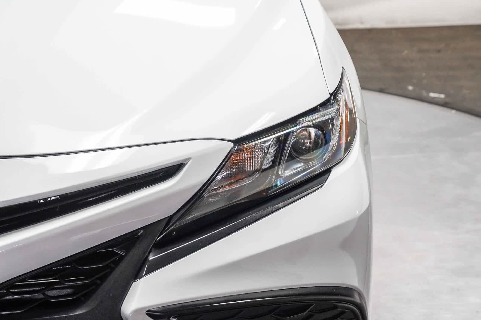 Certified 2022 Toyota Camry SE FWD image 7