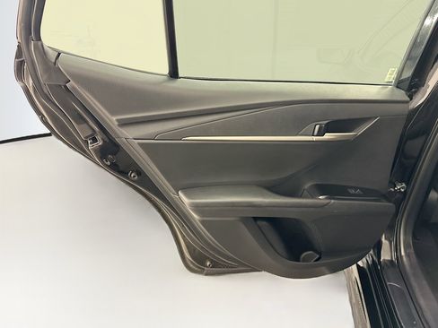 Used 2025 Toyota Camry SE image 27