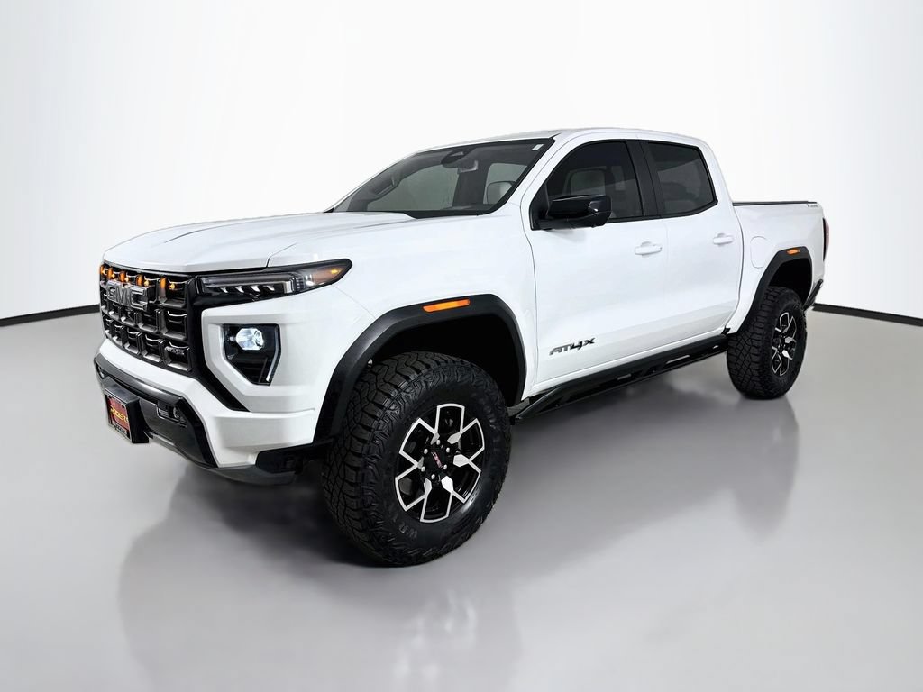 Used 2024 GMC Canyon AT4X AWD/4WD image 3