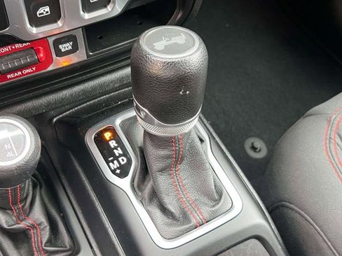 Used 2020 Jeep Wrangler Rubicon w/ Cold Weather Group AWD/4WD image 27